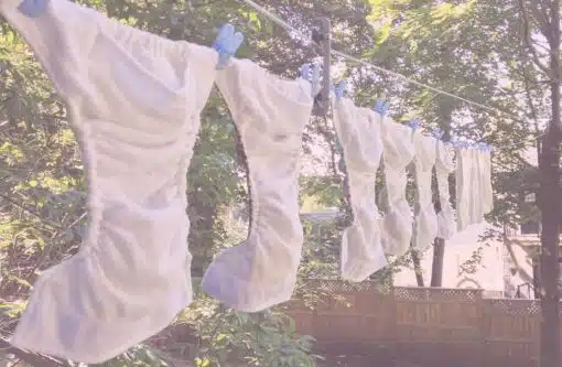 Beitragsbild Blogartikel Großes Geschäft aus Stoffwindeln entfernen